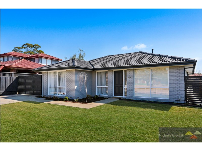 49 Grove End Road, Endeavour Hills VIC 3802