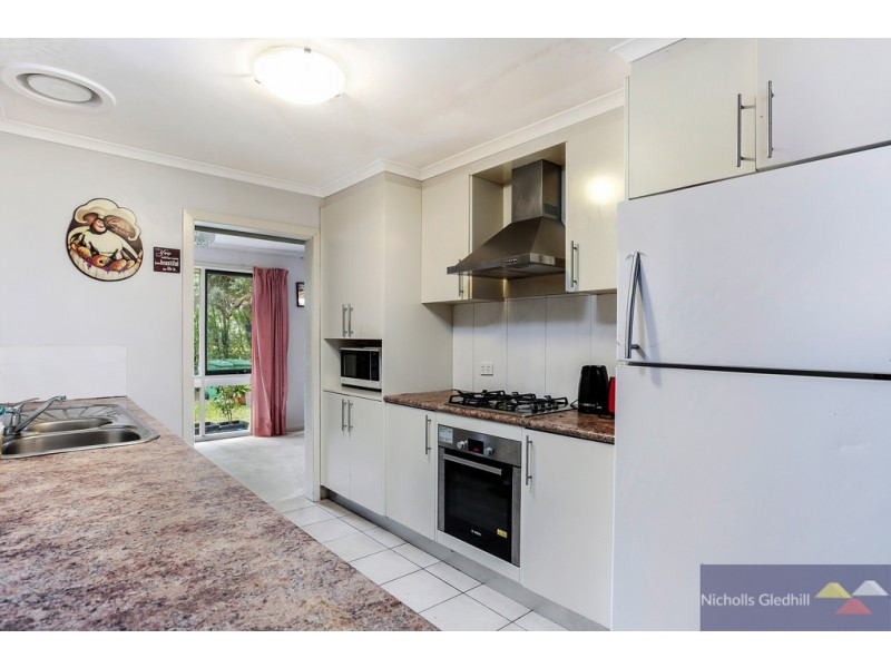 54 Thomas Mitchell Drive, Endeavour Hills VIC 3802