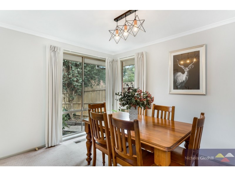 5 CONRAN AVENUE, Endeavour Hills VIC 3802