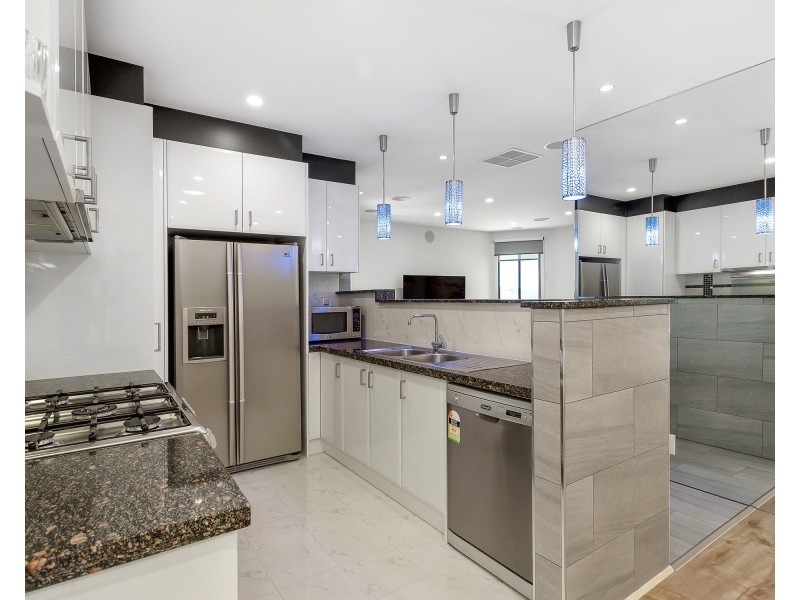 2/8 Temby Close, Endeavour Hills VIC 3802