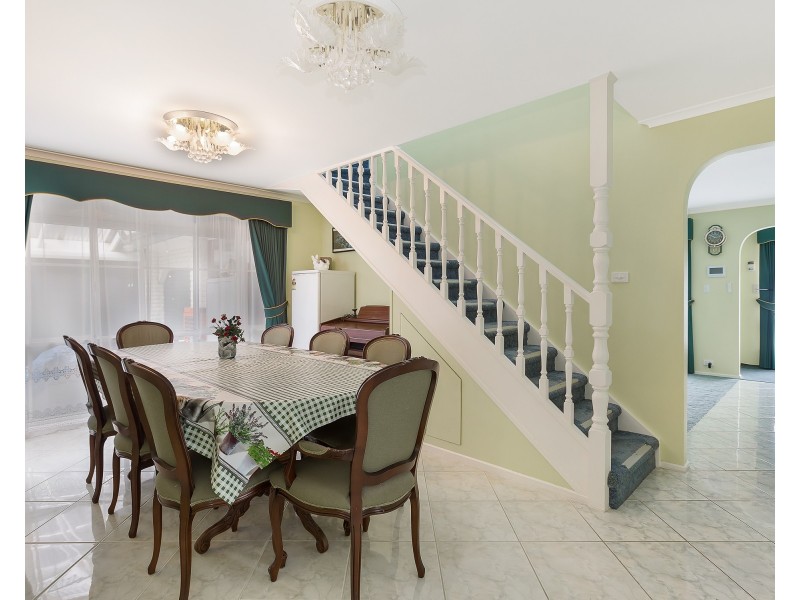 5 BUCKLAND COURT, Endeavour Hills VIC 3802