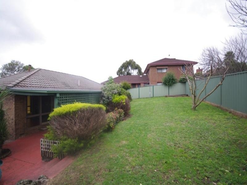 85 Chalcot Drive, Endeavour Hills VIC 3802
