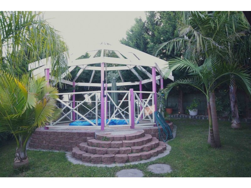 2 Lockley Close, Endeavour Hills VIC 3802