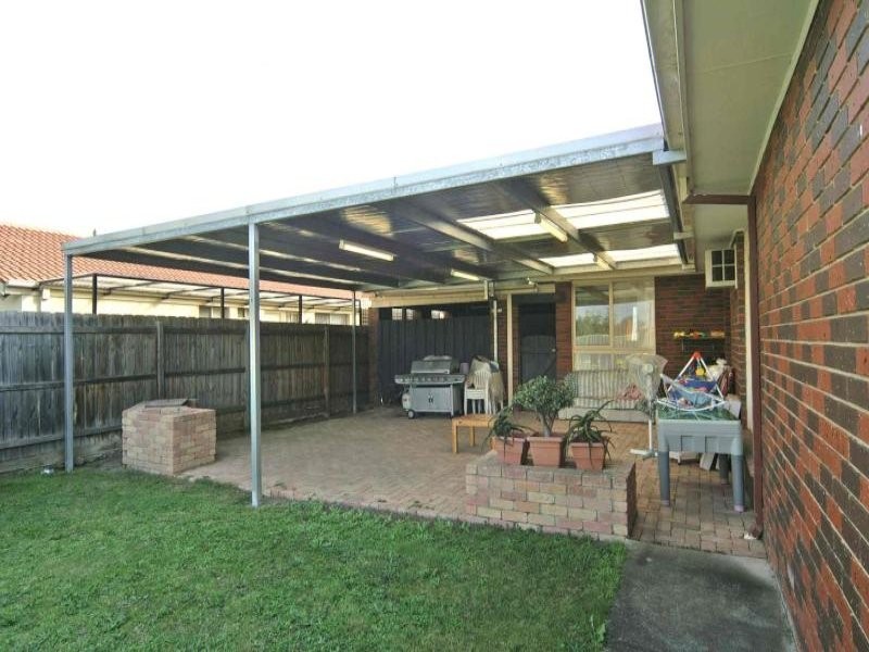 46 John Fawkner Drive, Endeavour Hills VIC 3802