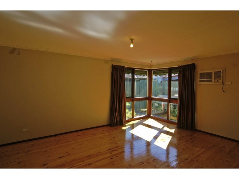 10 Whitestone Court, Endeavour Hills VIC 3802