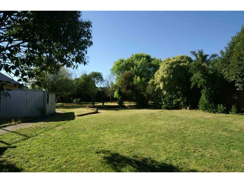 10 Whitestone Court, Endeavour Hills VIC 3802