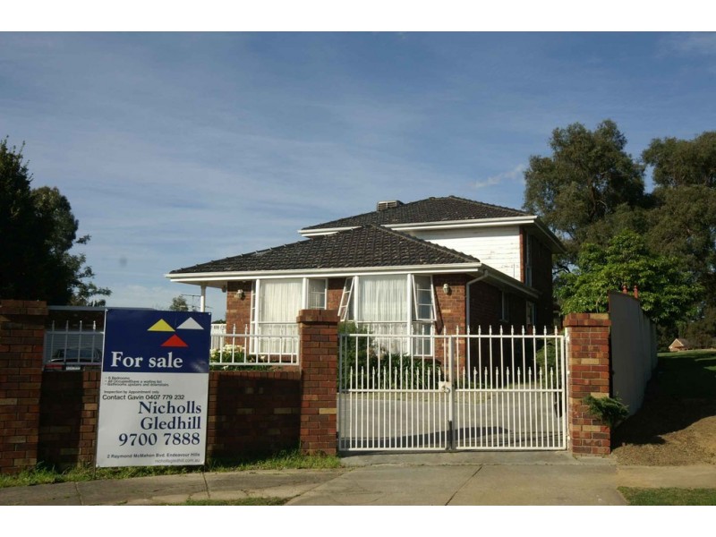 8 Eddington Place, Endeavour Hills VIC 3802