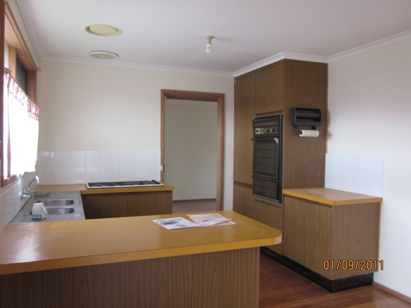 4 QUIRK COURT, Endeavour Hills VIC 3802