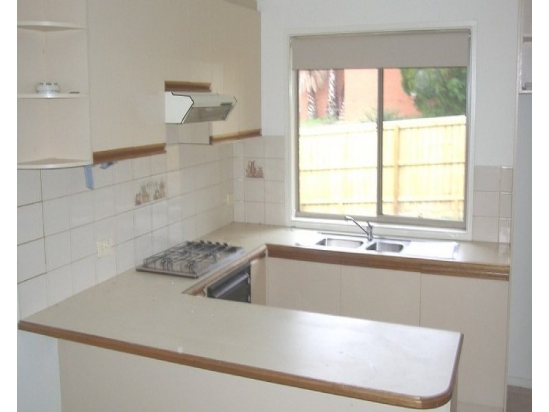 1/46 Arthur Phillip Drive, Endeavour Hills VIC 3802