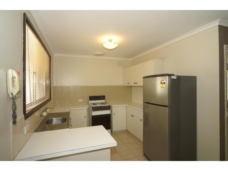 19 Essex Park Drive, Endeavour Hills VIC 3802