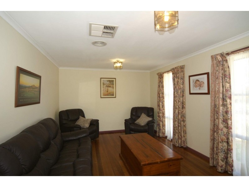 1 Piedmont Close, Endeavour Hills VIC 3802