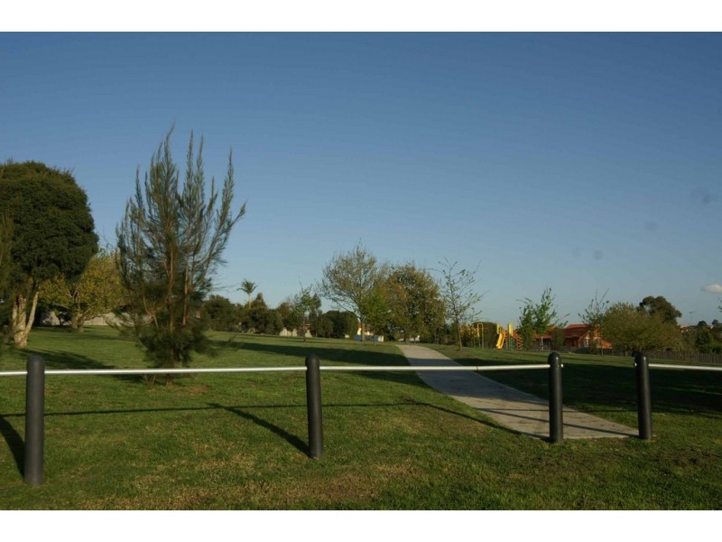 6 Nevis Court, Endeavour Hills VIC 3802