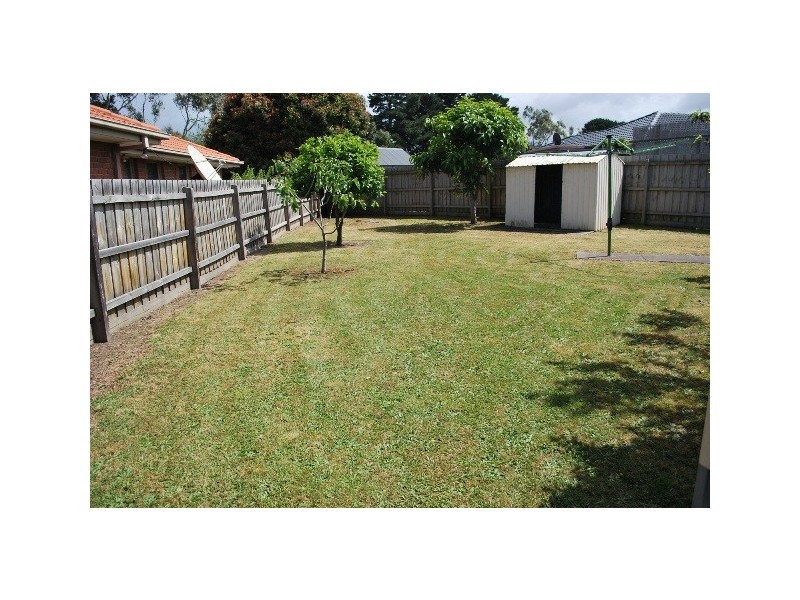 6 BONAR COURT, Endeavour Hills VIC 3802