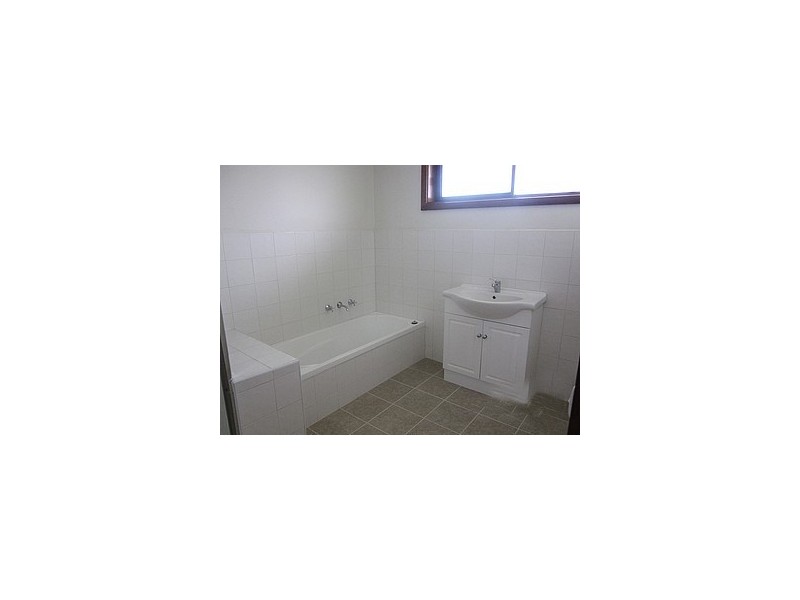 31 ALDRIDGE STREET, Endeavour Hills VIC 3802