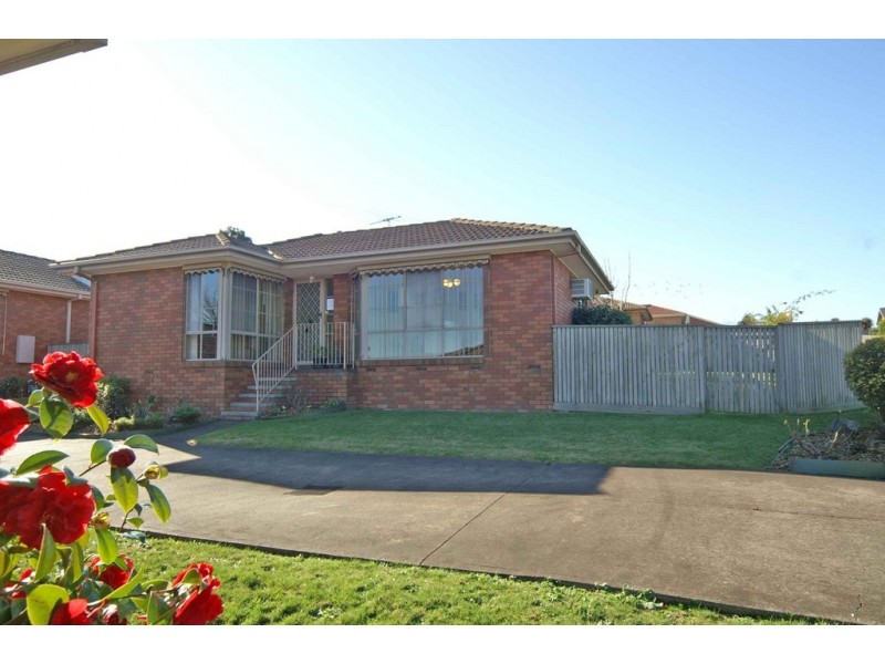 1/9 SOUTHWELL CLOSE, Endeavour Hills VIC 3802