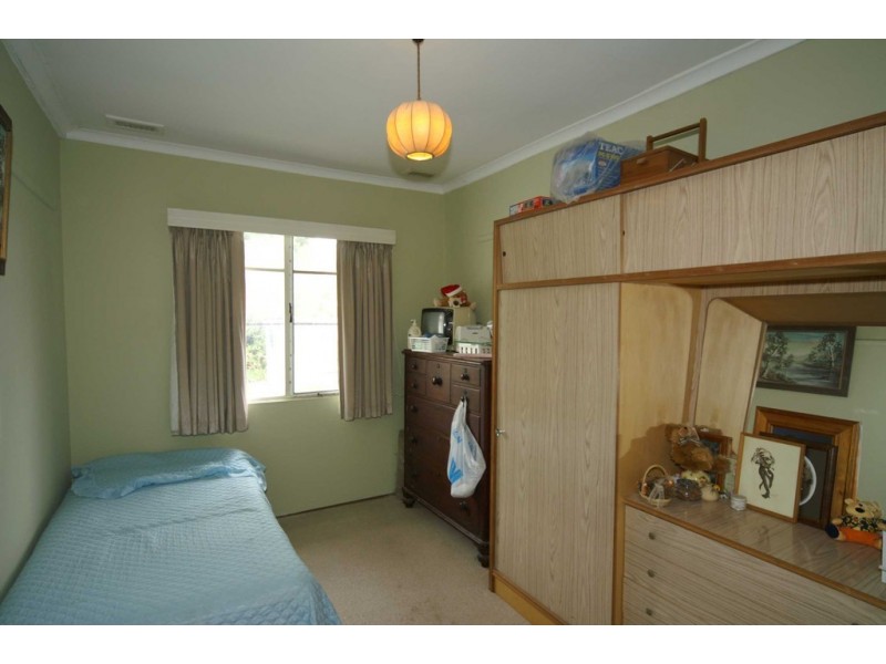 24 Oak Avenue, Doveton VIC 3177