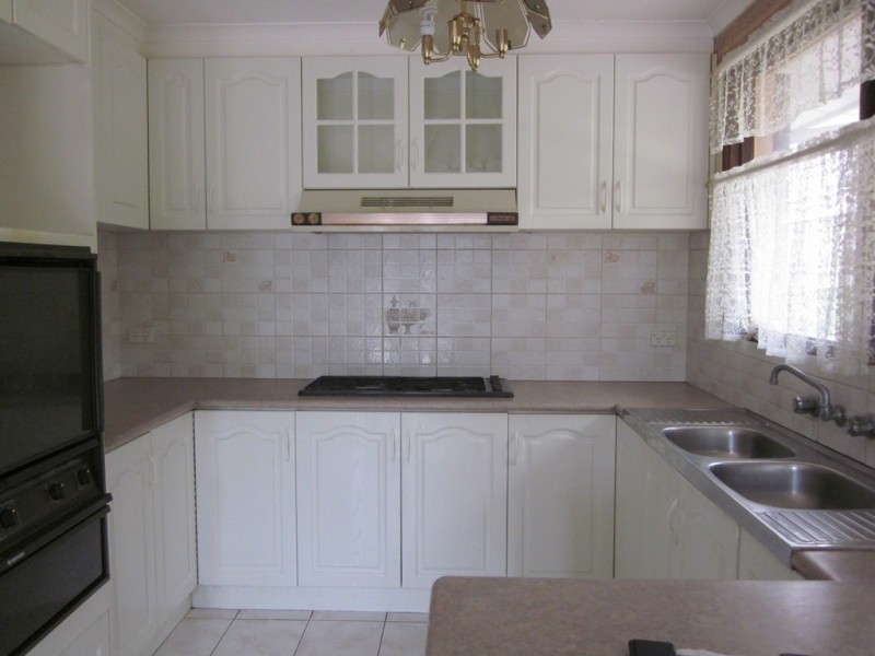 17 GLENCAPLE COURT, Endeavour Hills VIC 3802