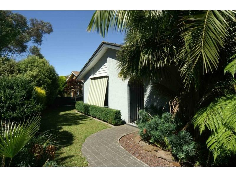 26 Primrose Hill Close, Endeavour Hills VIC 3802