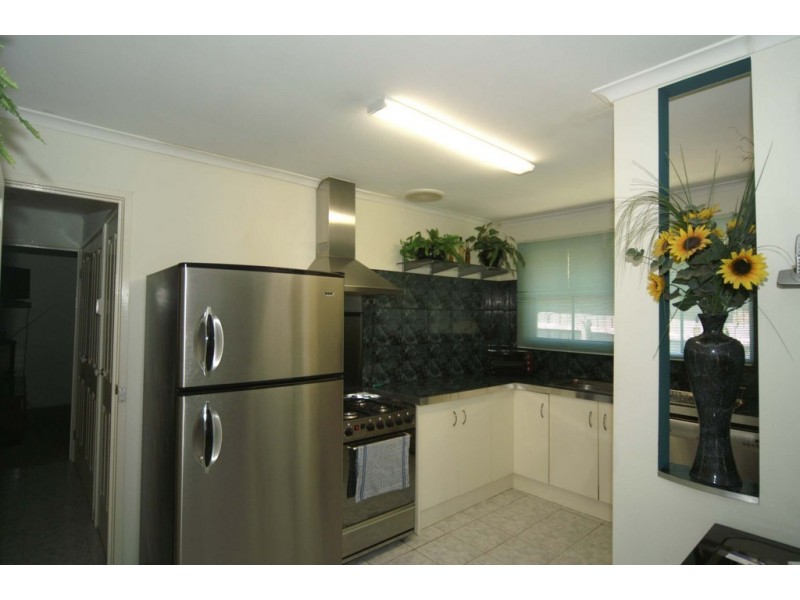 26 Primrose Hill Close, Endeavour Hills VIC 3802