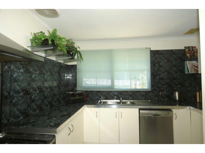 26 Primrose Hill Close, Endeavour Hills VIC 3802