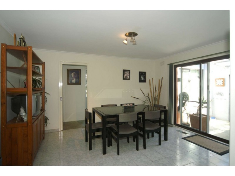 26 Primrose Hill Close, Endeavour Hills VIC 3802