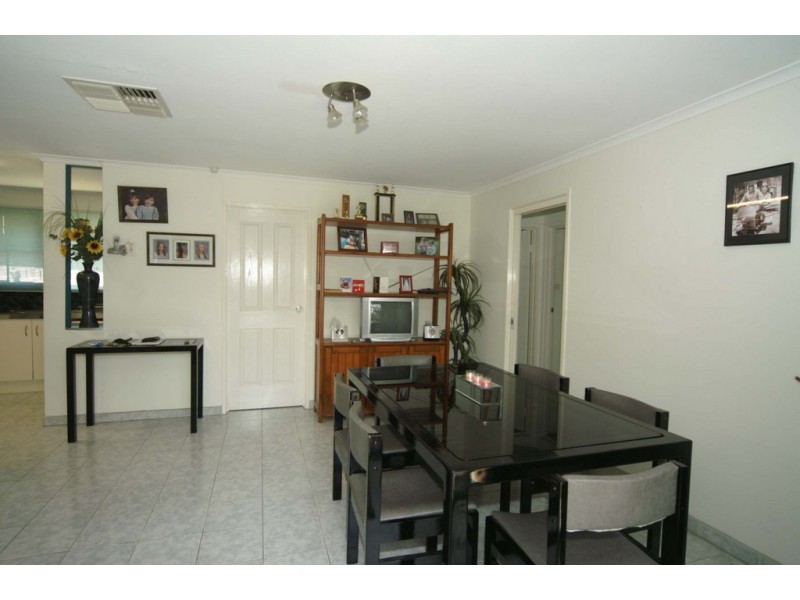 26 Primrose Hill Close, Endeavour Hills VIC 3802