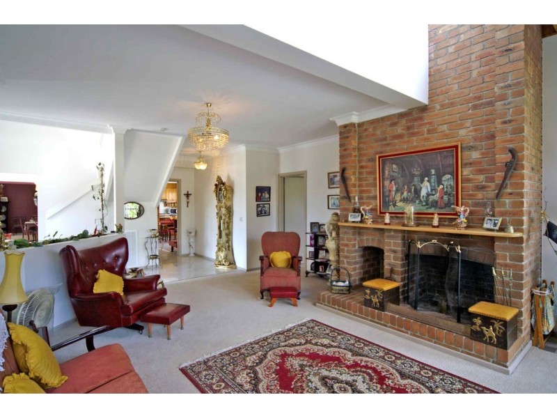 1 Terara Court, Endeavour Hills VIC 3802