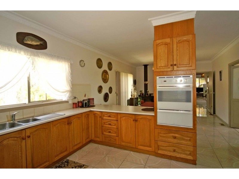 1 Terara Court, Endeavour Hills VIC 3802