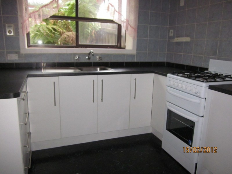 5 AARAN CLOSE, Endeavour Hills VIC 3802