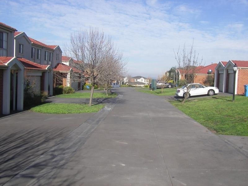 22/5 PINEY RIDGE, Endeavour Hills VIC 3802