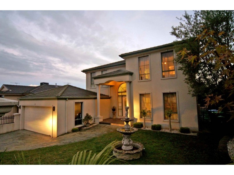 21 Renee Avenue, Endeavour Hills VIC 3802