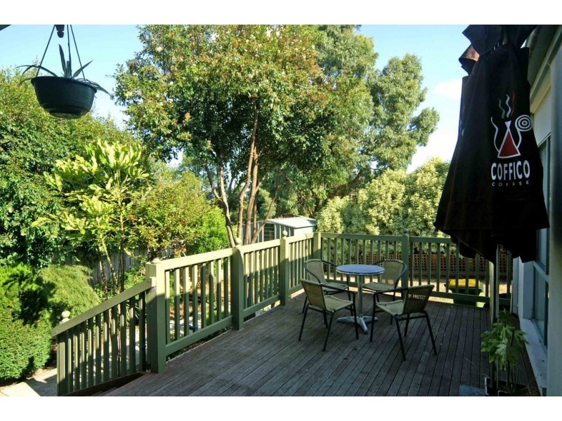 21 Renee Avenue, Endeavour Hills VIC 3802