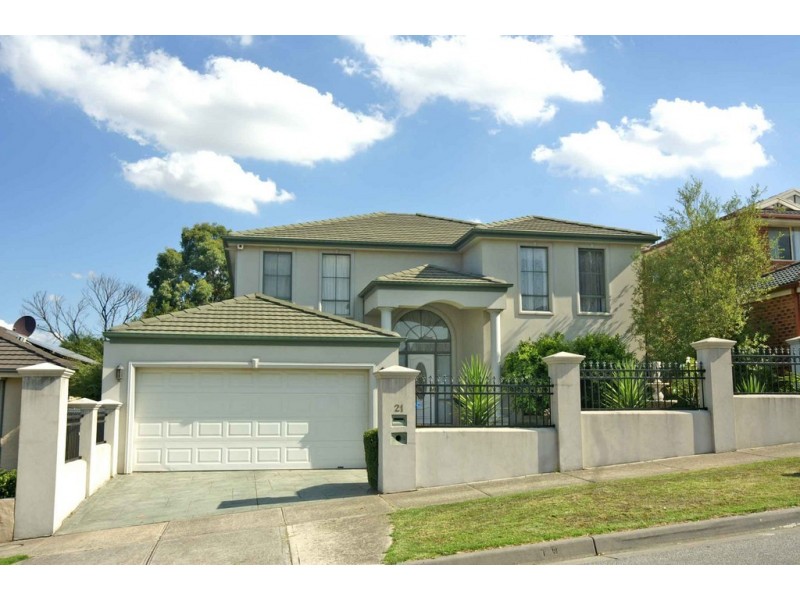 21 Renee Avenue, Endeavour Hills VIC 3802
