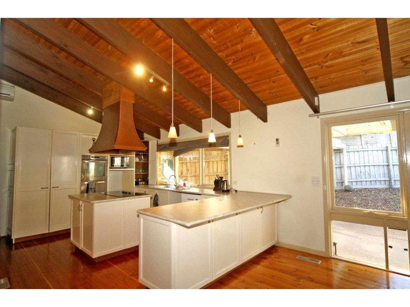 9 Nowell Court, Endeavour Hills VIC 3802