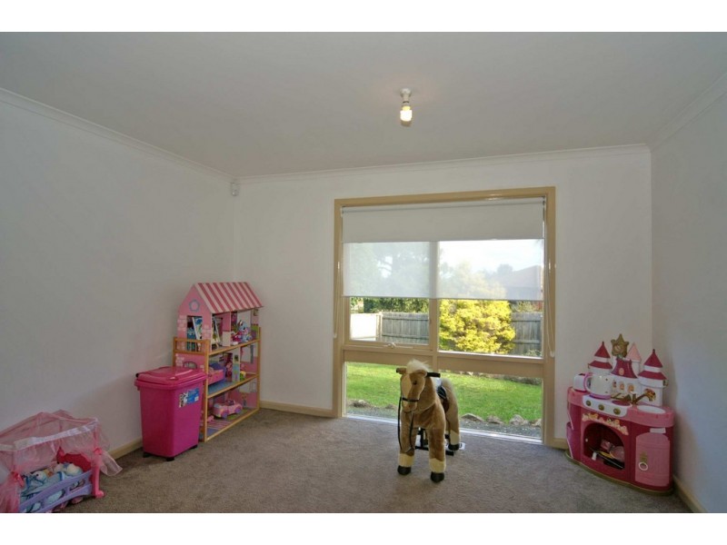 9 Nowell Court, Endeavour Hills VIC 3802