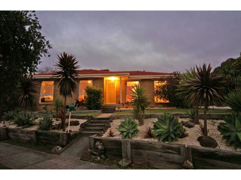 1 Ponto Court, Endeavour Hills VIC 3802