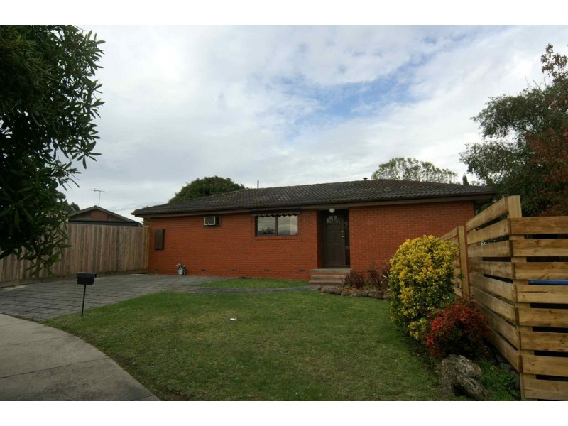 11 Whitestone Court, Endeavour Hills VIC 3802