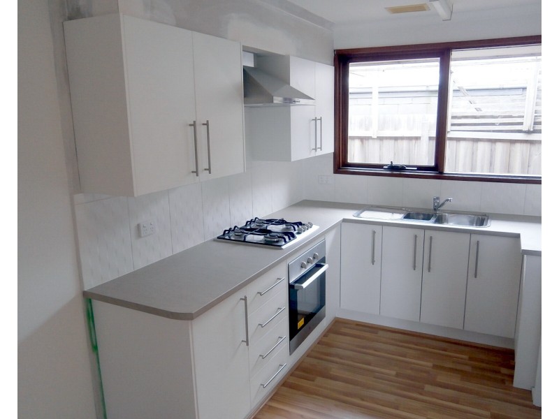 96 James Cook Drive, Endeavour Hills VIC 3802