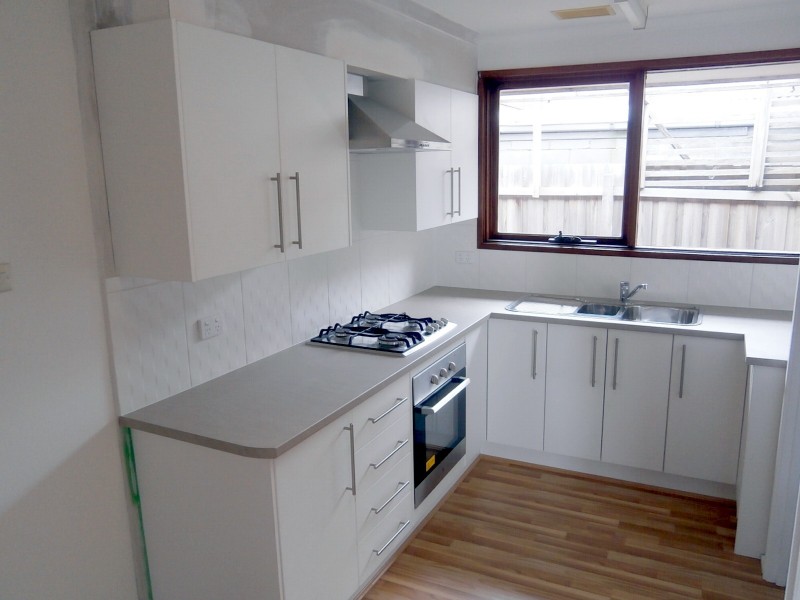 96 JAMES COOK DRIVE, Endeavour Hills VIC 3802