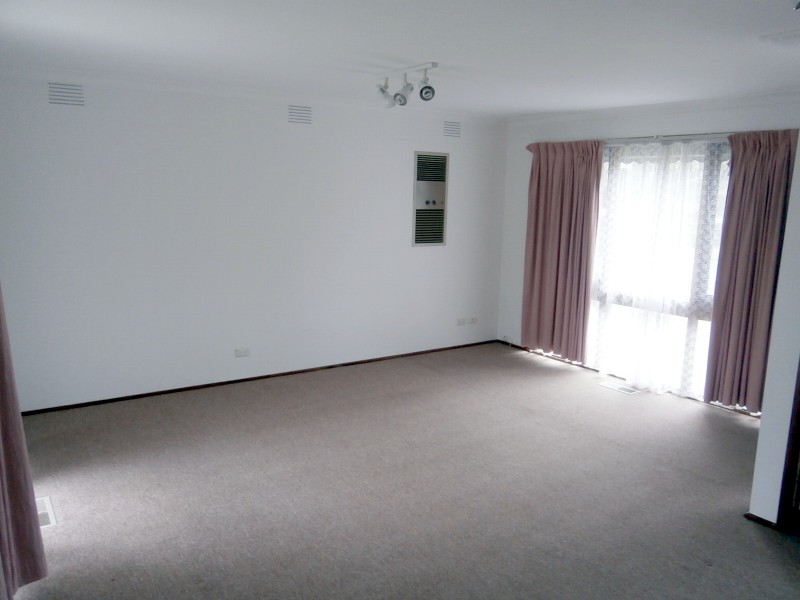 96 JAMES COOK DRIVE, Endeavour Hills VIC 3802