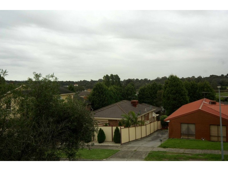 1/50 Preston Avenue, Endeavour Hills VIC 3802