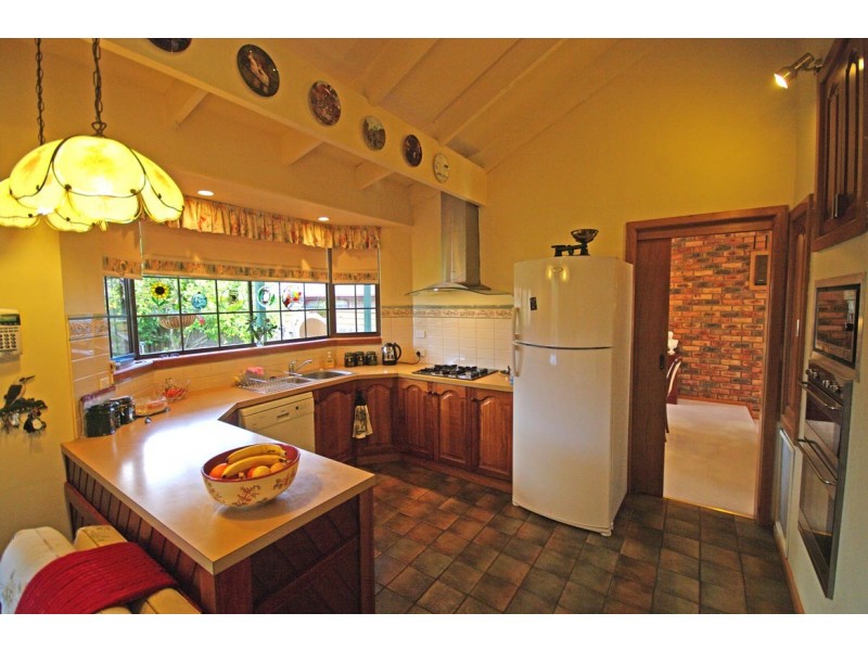 1 Maculosa Court, Endeavour Hills VIC 3802