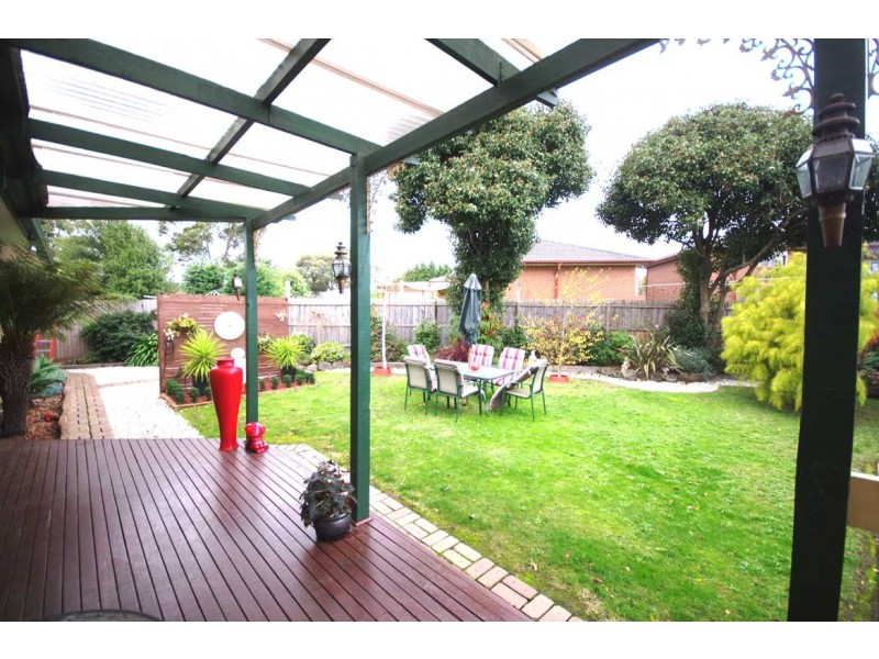 1 Maculosa Court, Endeavour Hills VIC 3802