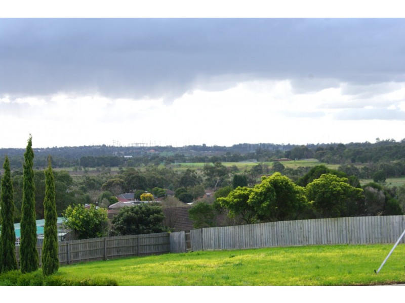 1 Maculosa Court, Endeavour Hills VIC 3802