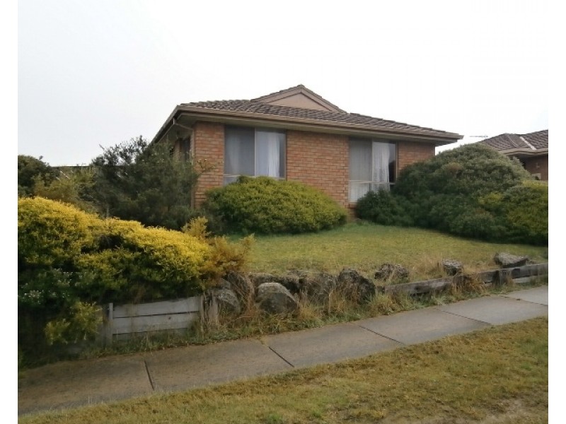 1/26 Preston Avenue, Endeavour Hills VIC 3802