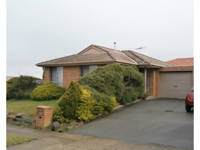 1/26 Preston Avenue, Endeavour Hills VIC 3802