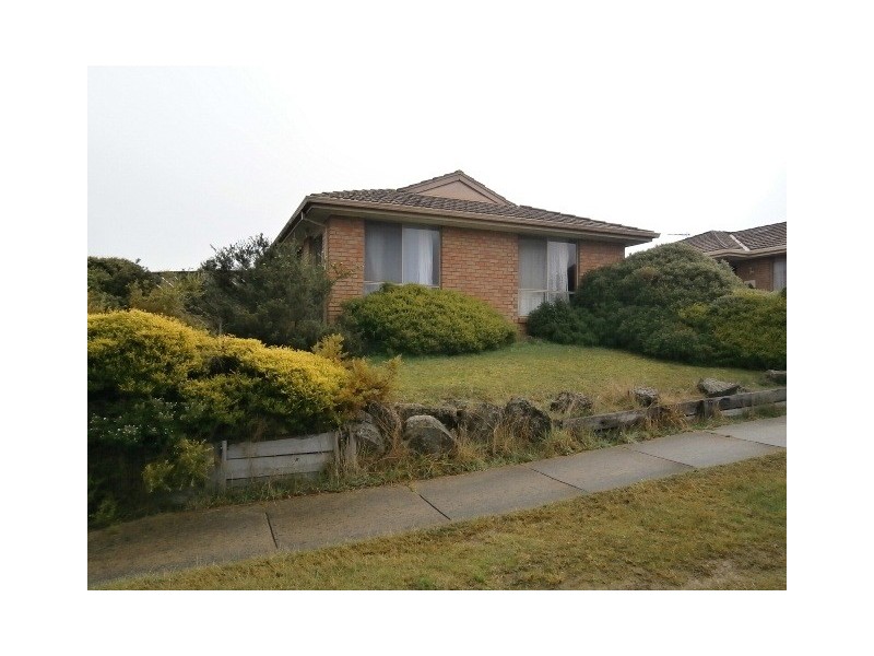 1/26 PRESTON AVENUE, Endeavour Hills VIC 3802