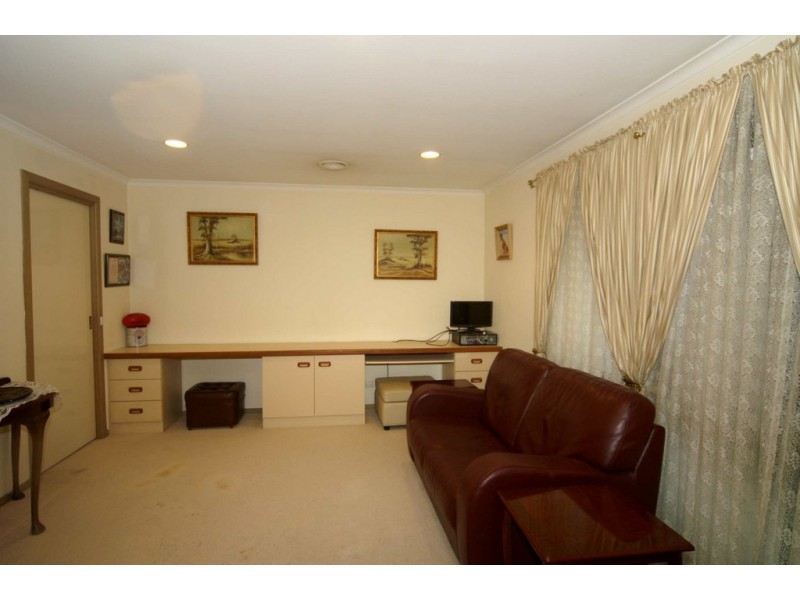 2 Kylie Court, Hallam VIC 3803