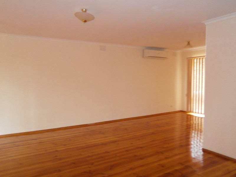 40 SCOTSBURN WAY, Endeavour Hills VIC 3802