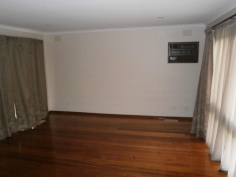 40 ILLAWARRA CRESCENT, Dandenong North VIC 3175
